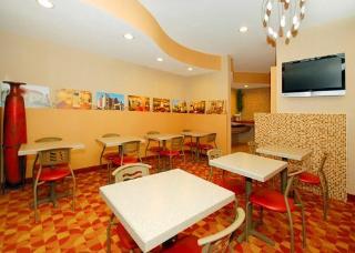 Hotel Comfort Suites