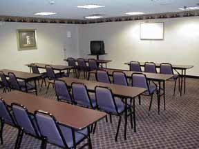 Hotel Comfort Suites Airport