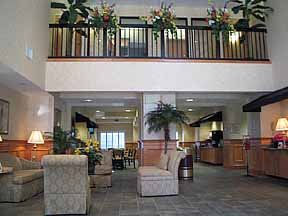 Hotel Comfort Suites Airport
