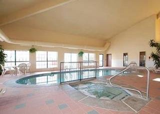 Hotel Comfort Suites Airport
