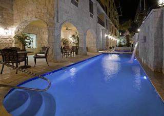 Hotel Comfort Suites Alamo-riverwalk