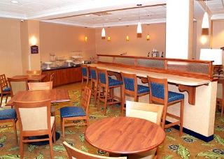 Hotel Comfort Suites Amish Country