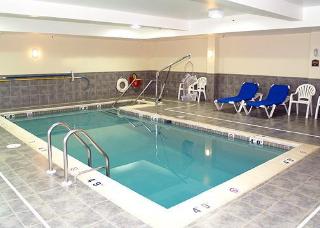 Hotel Comfort Suites Amish Country