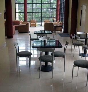 Hotel Comfort Suites-atlanta