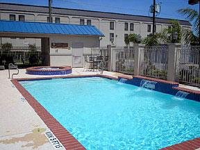 Hotel Comfort Suites-baytown