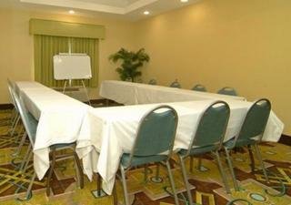 Hotel Comfort Suites-beaumont