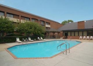 Hotel Comfort Suites-chesapeake