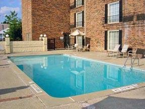 Hotel Comfort Suites-cinncinnati