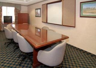 Hotel Comfort Suites-dover