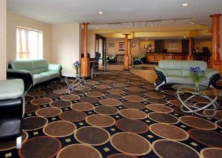 Hotel Comfort Suites Downtown