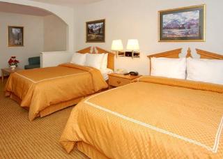 Hotel Comfort Suites-downtown
