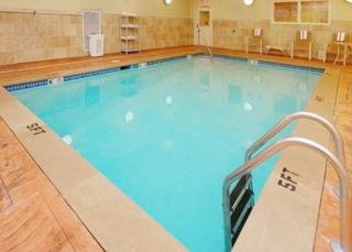 Hotel Comfort Suites East