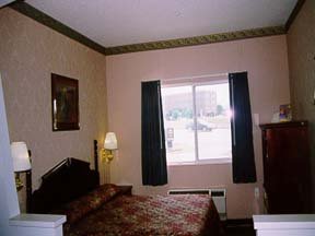 Hotel Comfort Suites Entertainment