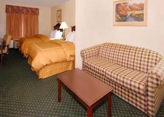 Hotel Comfort Suites-escanaba