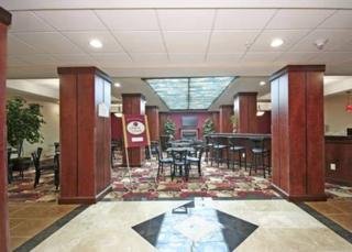 Hotel Comfort Suites Four Seasons