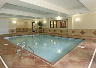 Hotel Comfort Suites Four Seasons