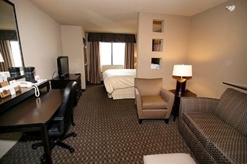 Hotel Comfort Suites-hobbs