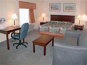 Hotel Comfort Suites Jacksonville Airport