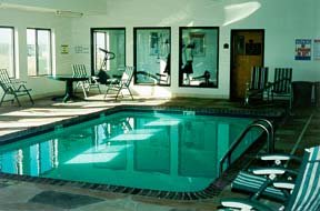 Hotel Comfort Suites-kansas City