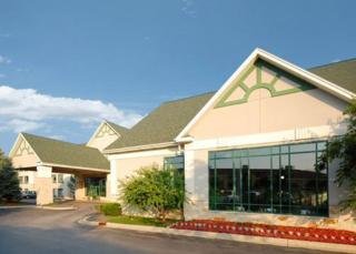 Hotel Comfort Suites Lake Country