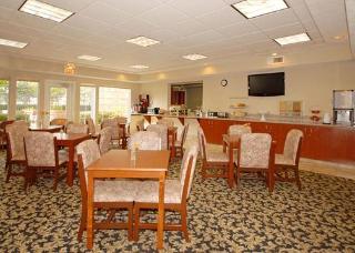 Hotel Comfort Suites Linn County Fairground And Expo