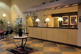 Hotel Comfort Suites Maingate