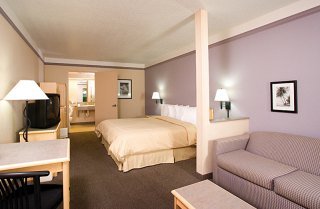 Hotel Comfort Suites Maingate