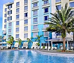Hotel Comfort Suites Maingate East