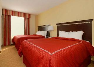 Hotel Comfort Suites Near Raymond James Stadium