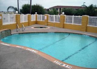 Hotel Comfort Suites Near Texas A And M-corpus Christ