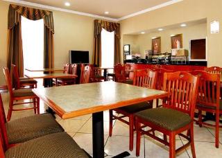 Hotel Comfort Suites Near Texas State University