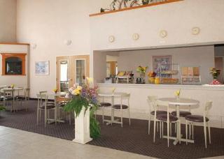 Hotel Comfort Suites North