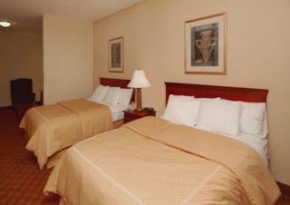 Hotel Comfort Suites North