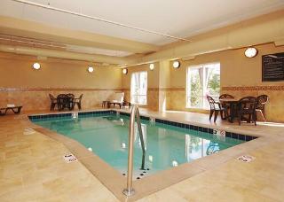 Hotel Comfort Suites North