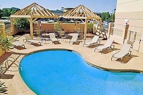 Hotel Comfort Suites Northlake