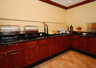 Hotel Comfort Suites Park Place