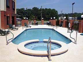 Hotel Comfort Suites Savannah South