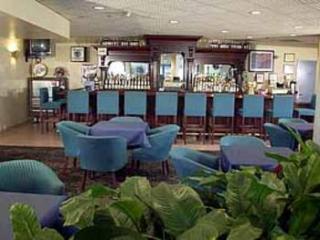 Hotel Comfort Suites University