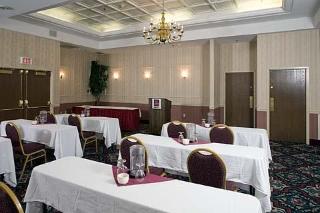 Hotel Comfort Suites University