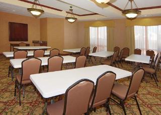 Hotel Comfort Suites University Drive