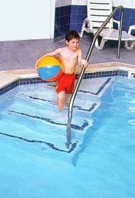 Hotel Comfort Suites-warren