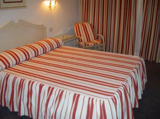 Hotel Commodore