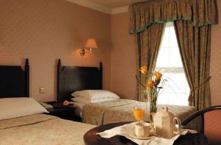 Hotel Commodore