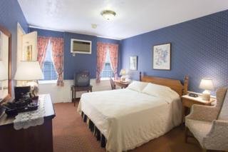 Hotel Concord's Colonial Inn