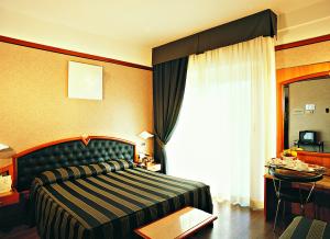 Hotel Continental E Dei Cogressi