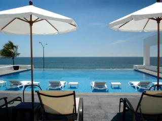 Hotel Coral Island & Spa