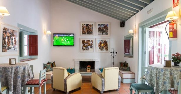 Hotel Cortijo Del Arte