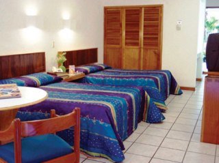 Hotel Costa De Oro Beach