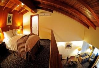 Hotel Country Inn & Suites