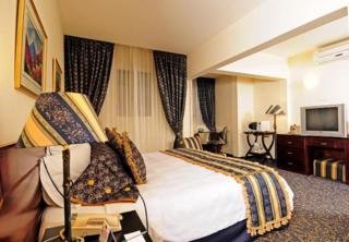 Hotel Country Inn & Suites